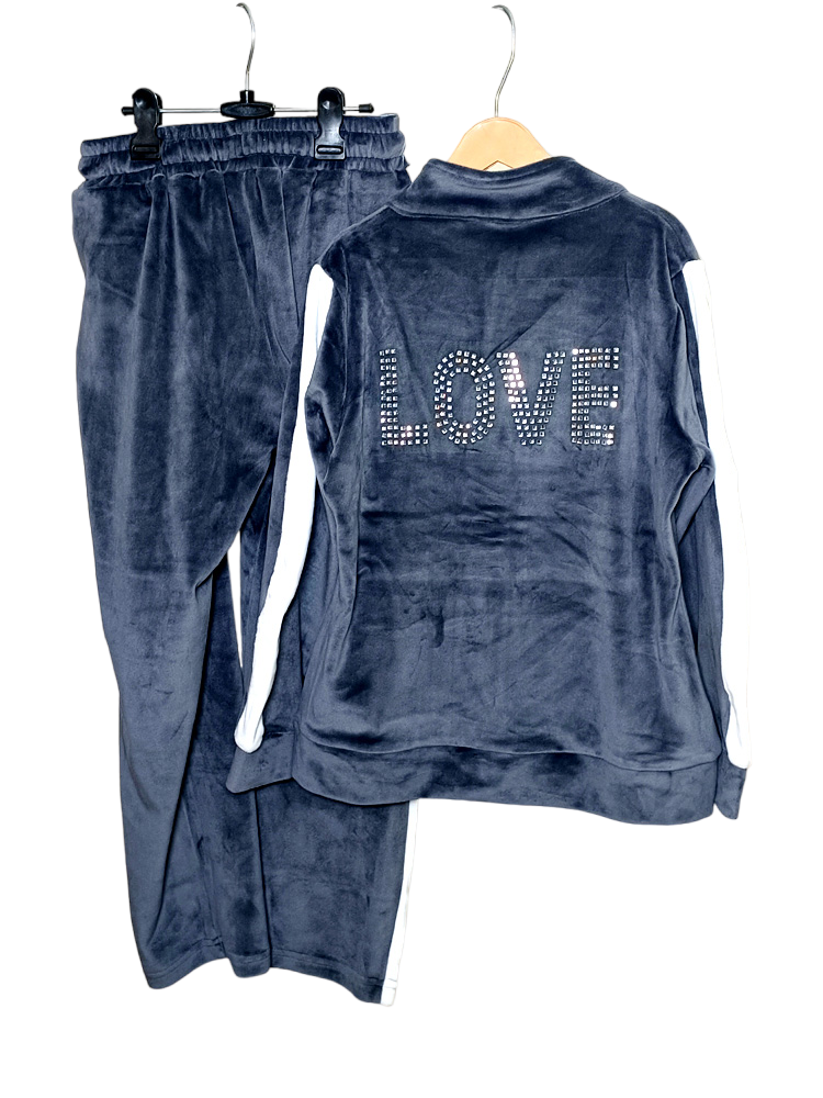 Girls Embellished Velvet Track Suit (4-5 Years)