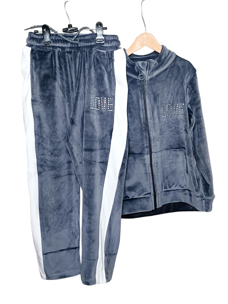 Girls Embellished Velvet Track Suit (4-5 Years)
