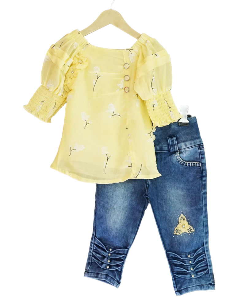 Puff Sleeves Crepe Top with Denim Capri