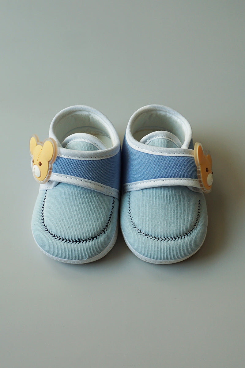 Soft Baby Shoes with Bear Face Tag (Light Blue)