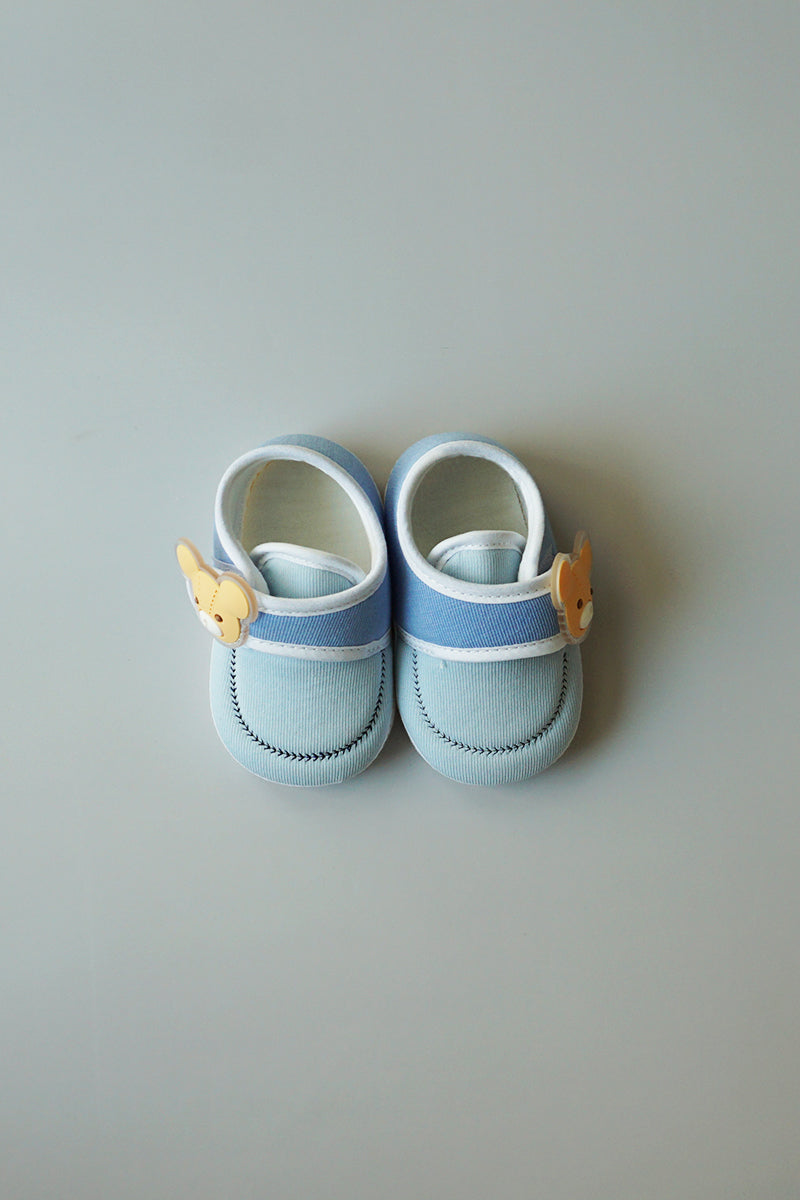 Soft Baby Shoes with Bear Face Tag (Light Blue)